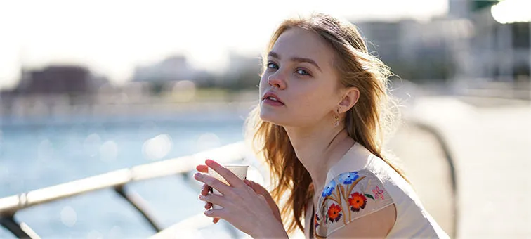 Sony FE 85mm f/1.8 Lens